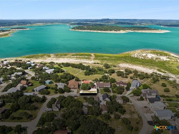 408 Edge Hill Drive , Canyon Lake, TX 78133
