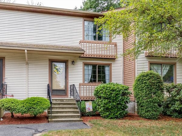 489 Turnpike St, Unit 7-2, Easton, MA 02334