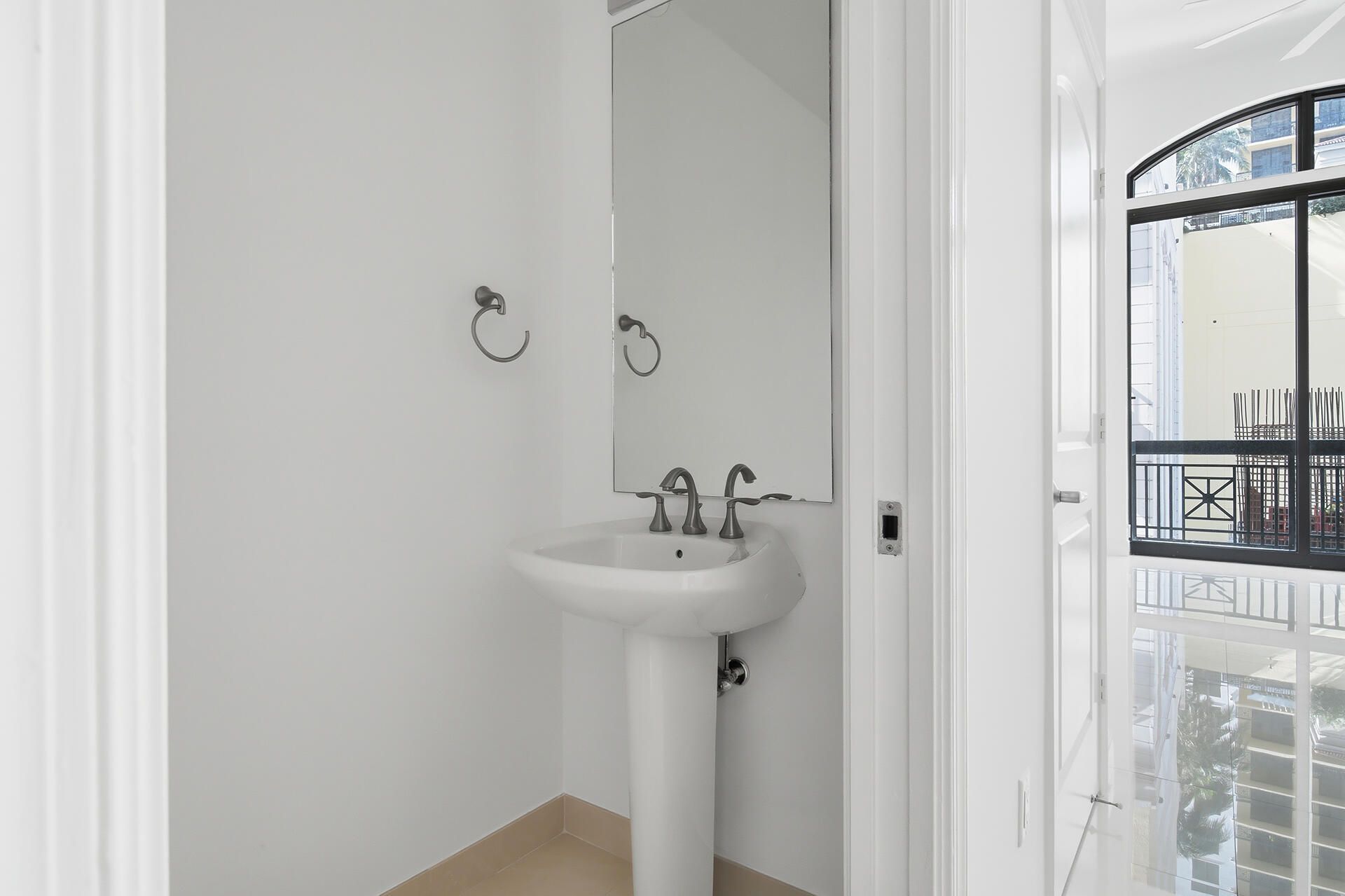 701 S Olive Avenue, Unit 304, West Palm Beach, FL 33401 Photo