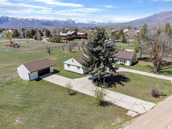 567 S 8850 E, Huntsville, UT 84317
