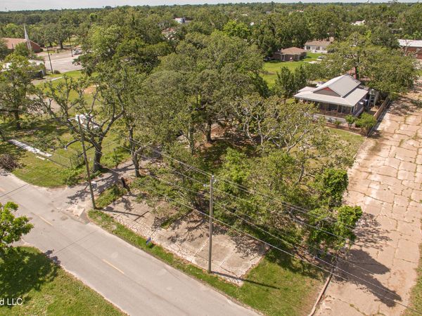 202 Palmetto Lane, Gulfport, MS 39507