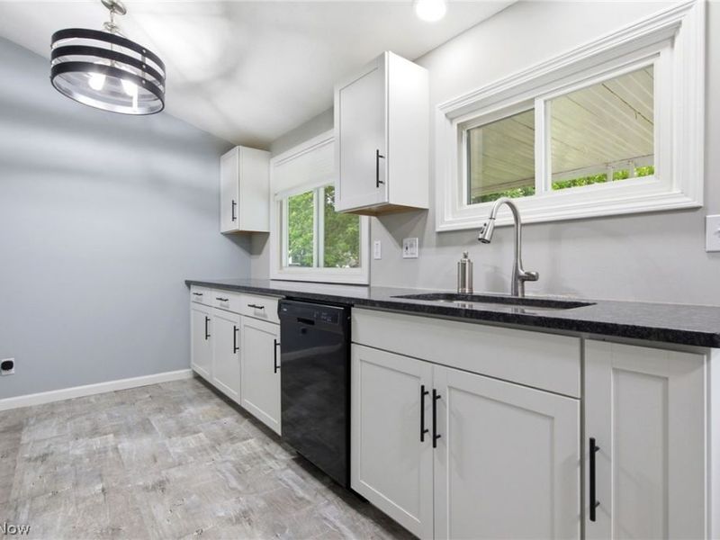 9164 Weaver Road, Ravenna, OH 44266 Photo 17