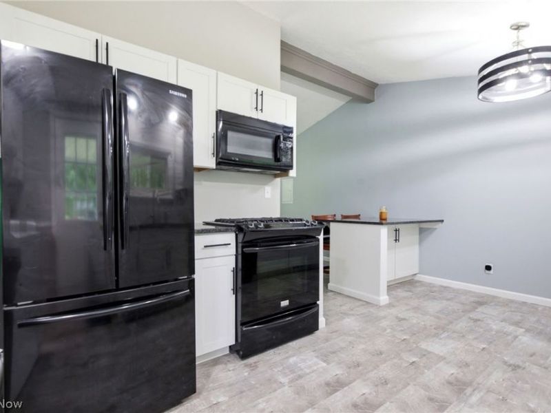 9164 Weaver Road, Ravenna, OH 44266 Photo 18