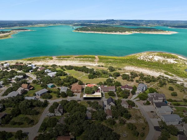 408 Edge Hill DR, Canyon Lake, TX 78133