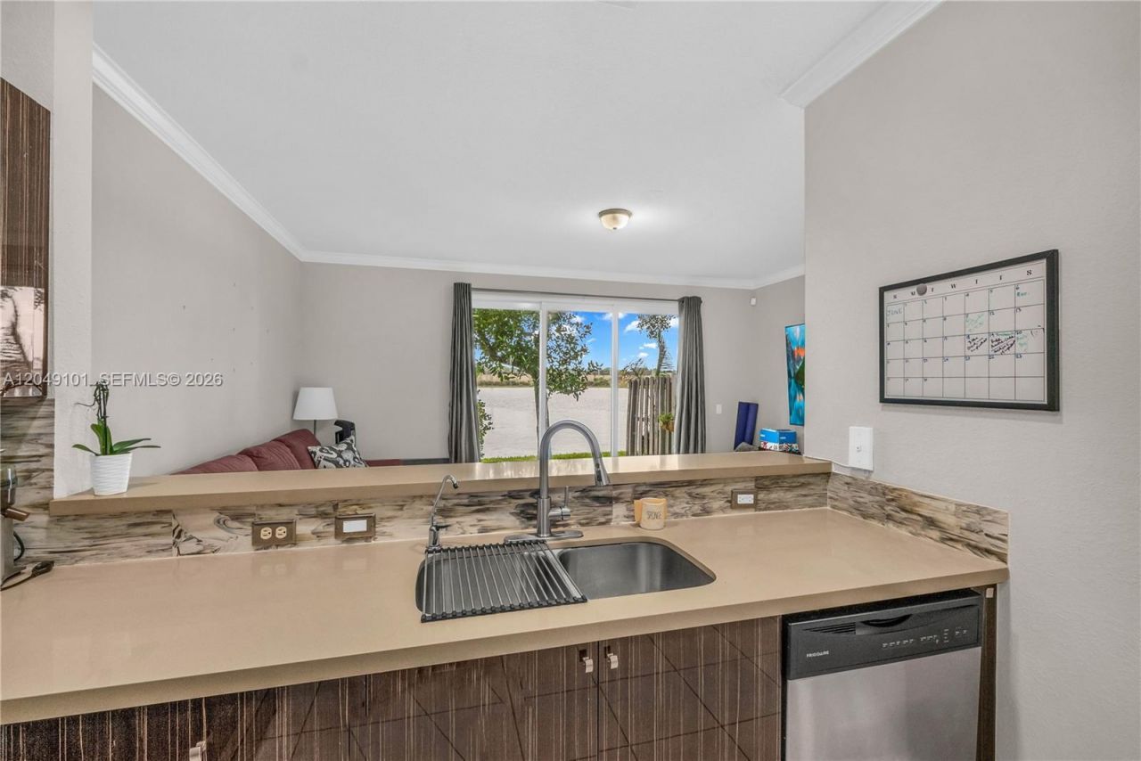 4015 SW 156th Ave , Unit 210, Miramar, FL 33027 Photo