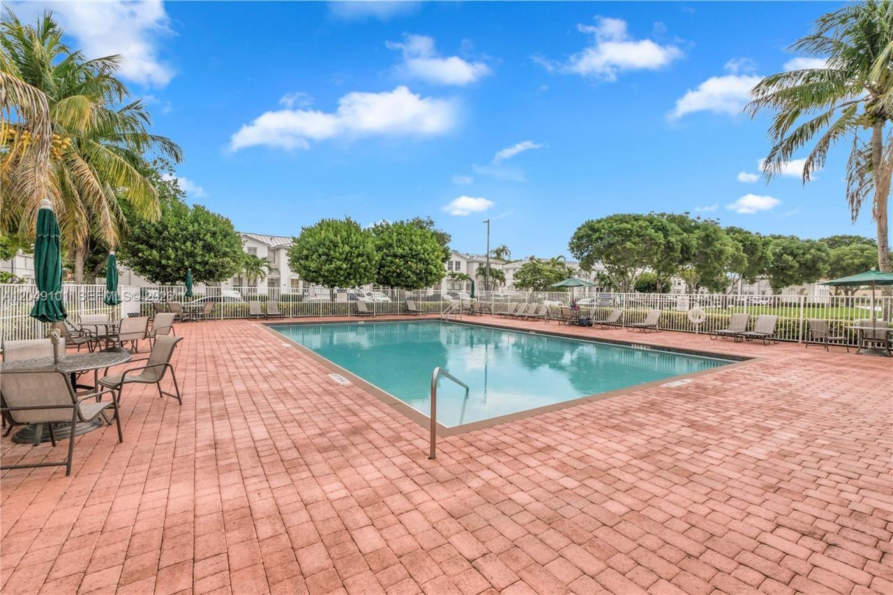 4015 SW 156th Ave , Unit 210, Miramar, FL 33027 Photo