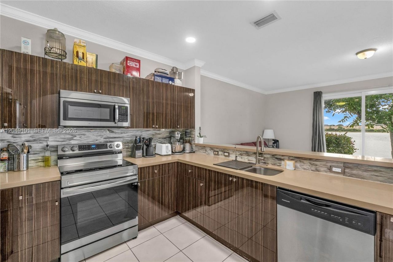 4015 SW 156th Ave , Unit 210, Miramar, FL 33027 Photo