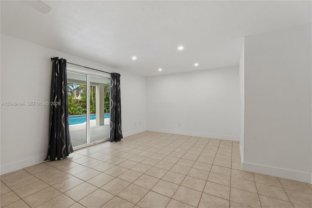 8020 SW 198th St, Cutler Bay, FL 33189 Photo