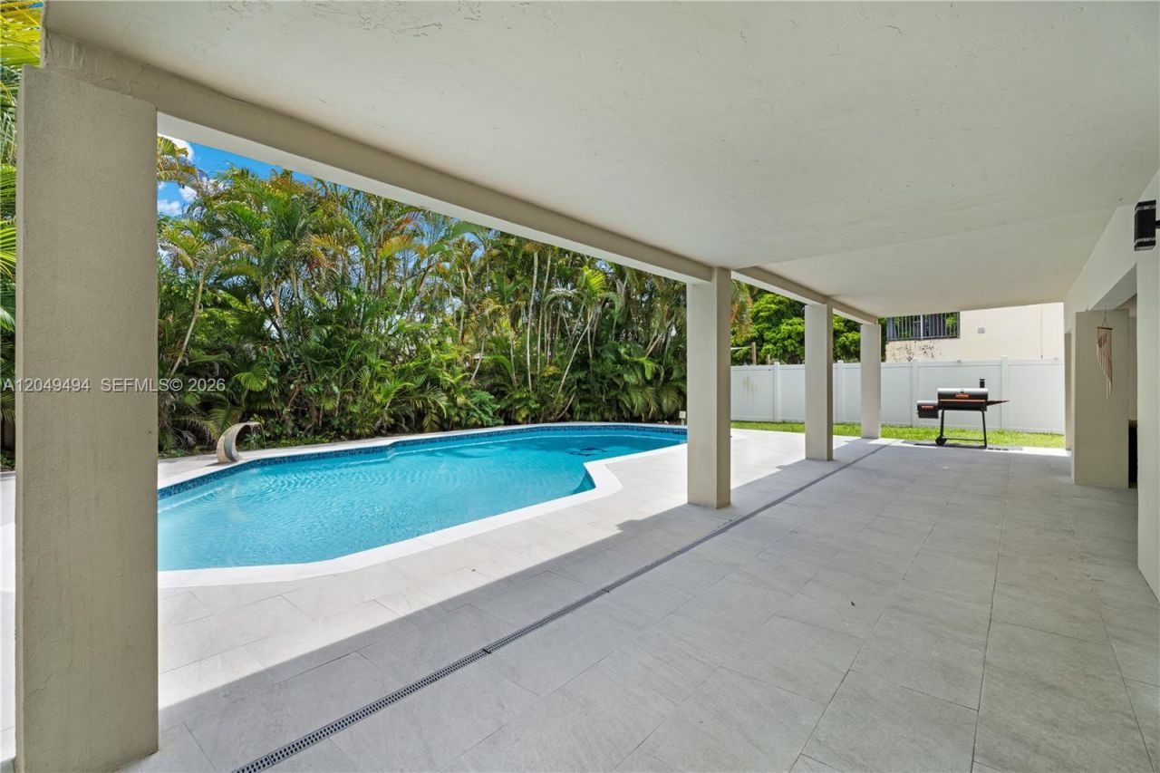 8020 SW 198th St, Cutler Bay, FL 33189 Photo