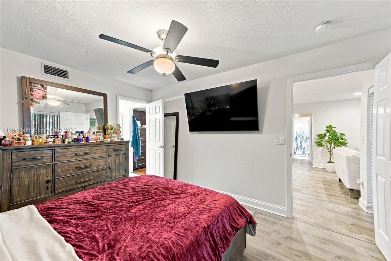 9858 NW 3rd St, Unit 9858, Plantation, FL 33324 Photo