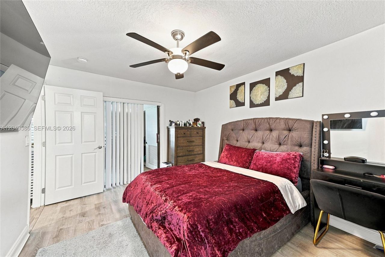 9858 NW 3rd St, Unit 9858, Plantation, FL 33324 Photo