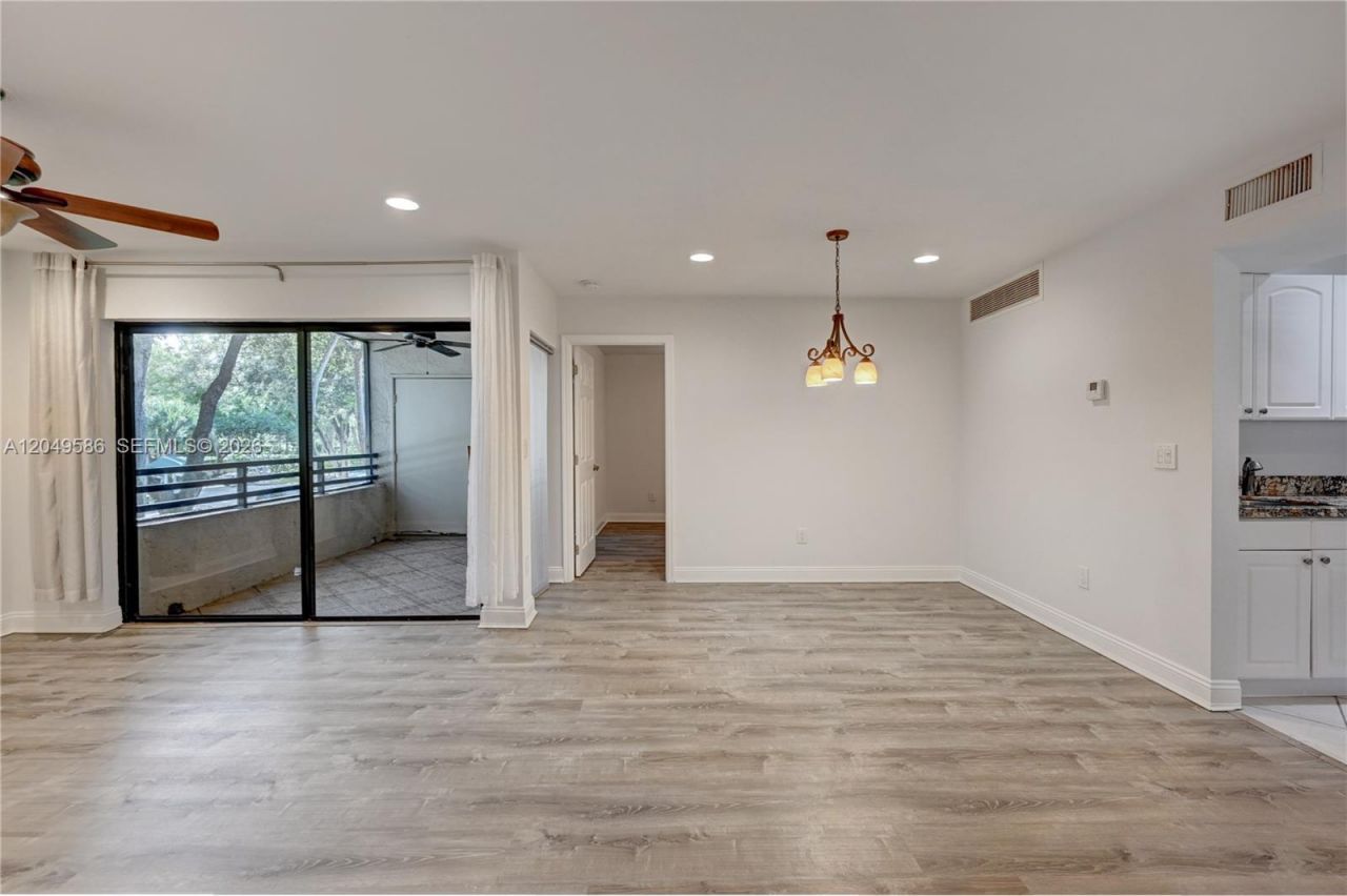 9858 NW 3rd St, Unit 9858, Plantation, FL 33324 Photo