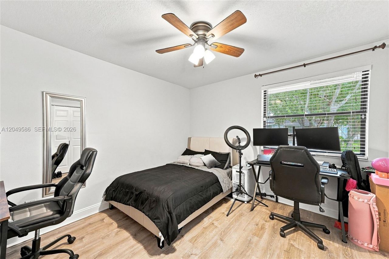 9858 NW 3rd St , Unit 9858, Plantation, FL 33324 Photo