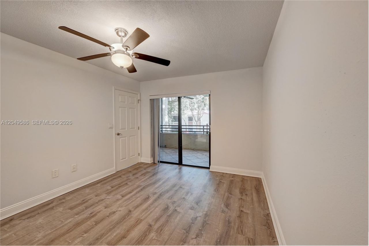 9858 NW 3rd St , Unit 9858, Plantation, FL 33324 Photo
