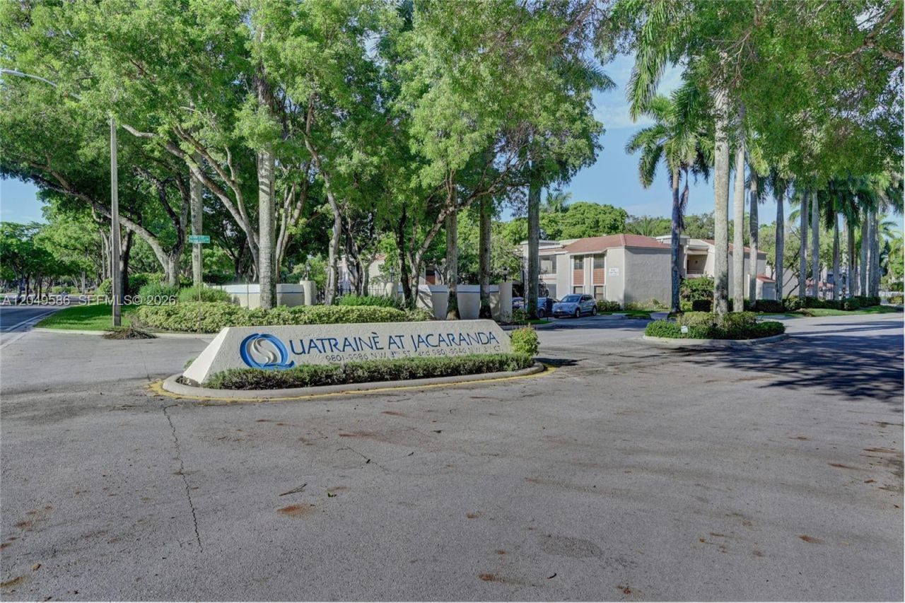 9858 NW 3rd St , Unit 9858, Plantation, FL 33324 Photo