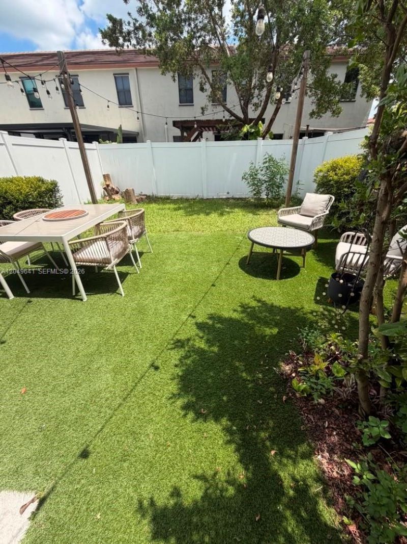 3409 W 104th Ter , Hialeah, FL 33018 Photo