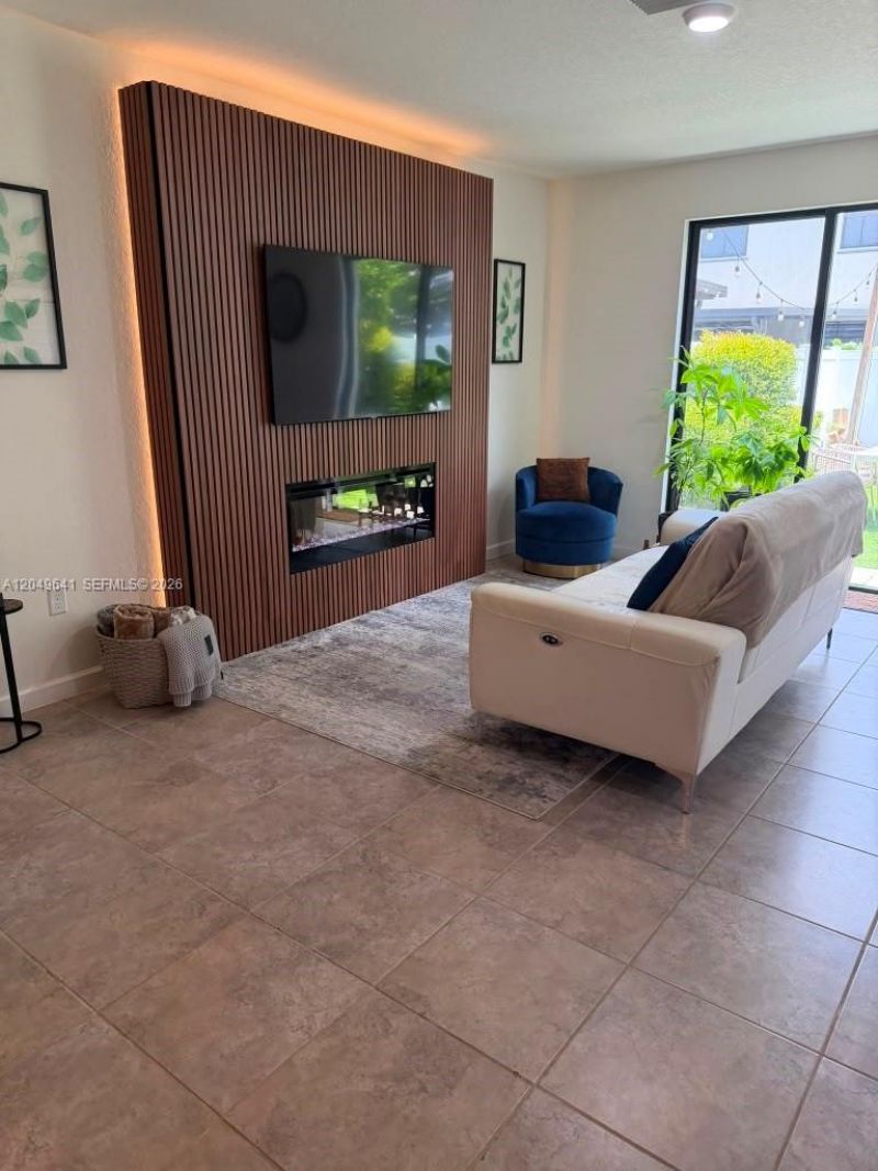 3409 W 104th Ter , Hialeah, FL 33018 Photo