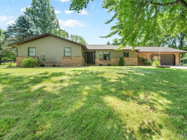 710 CHESHIRE Road, Troy, IL 62294