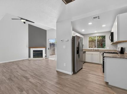 1675 Vernon St #42, Unit 42, Roseville, CA 95678 Photo