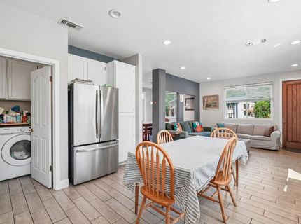 6190 Fieldale Dr, Elk Grove, CA 95758 Photo