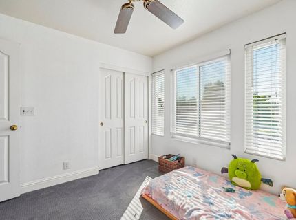 6190 Fieldale Dr, Elk Grove, CA 95758 Photo