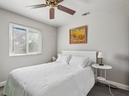 6190 Fieldale Dr, Elk Grove, CA 95758 Photo