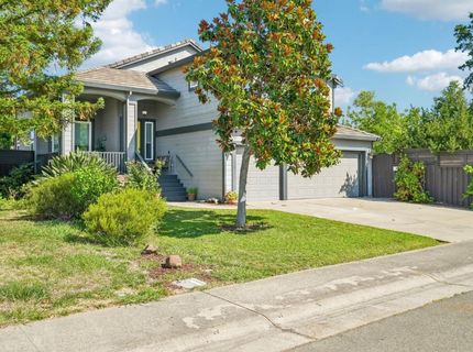 6190 Fieldale Dr, Elk Grove, CA 95758 Photo