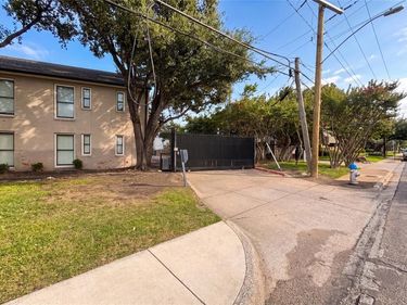 7734 Meadow Road, Unit 223, Dallas, TX 75230