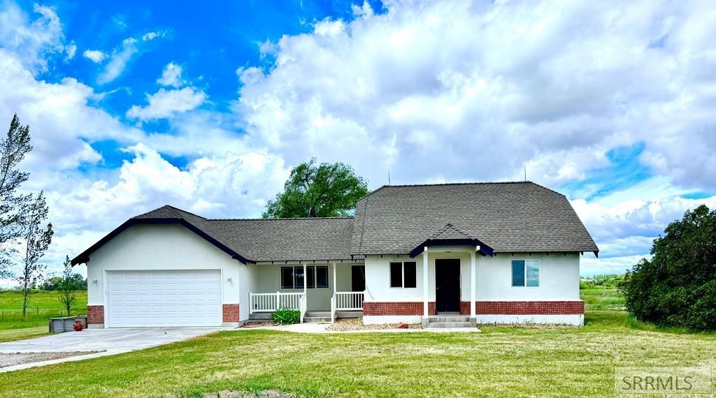 709 N 3400 E, Menan, ID 83434 Main Photo