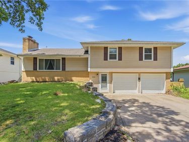 5614 N Tullis Avenue, Kansas City, MO 64119