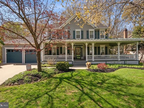 26 LIPSCOMB COURT, STERLING, VA 20165