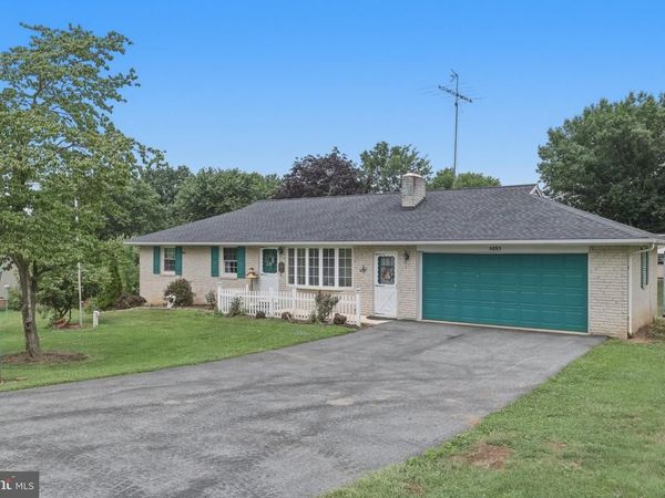 5893 AMBAU ROAD, SPRING GROVE, PA 17362