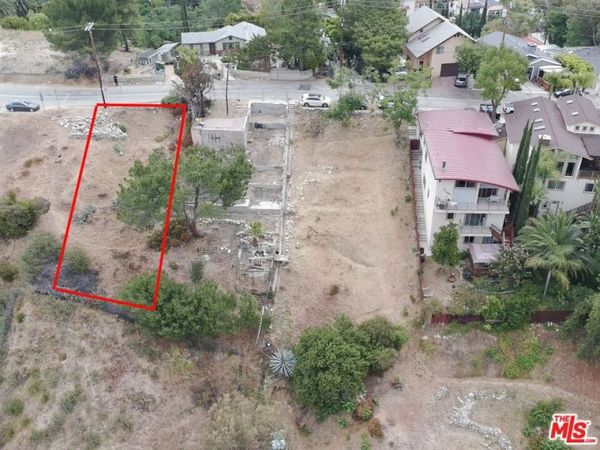 9477 Reverie Road, Tujunga, CA 91042