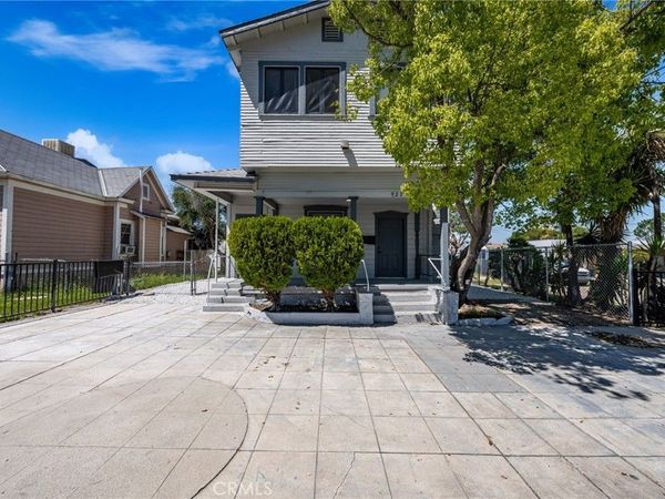 927 Orange Street, Unit 5, Redlands, CA 92374