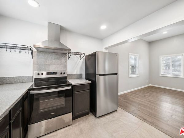 1543 W 23rd Street, Los Angeles, CA 90007