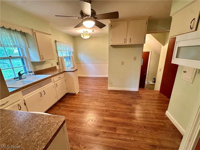 19631 Delaware Drive, Euclid, OH 44117 Photo 12
