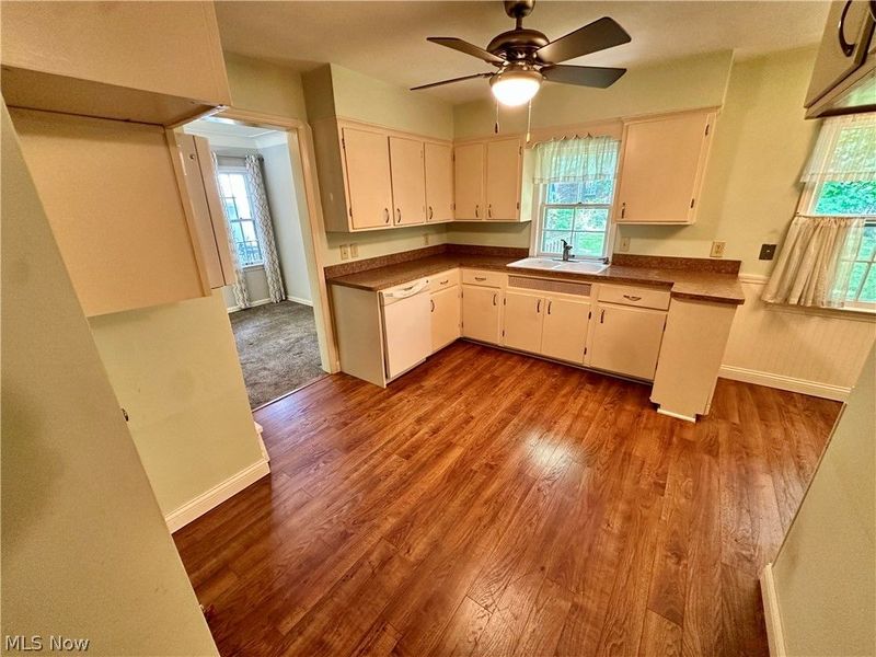 19631 Delaware Drive, Euclid, OH 44117 Photo 13
