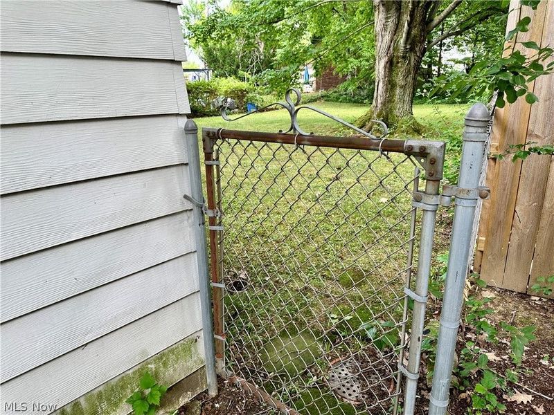 19631 Delaware Drive, Euclid, OH 44117 Photo 30
