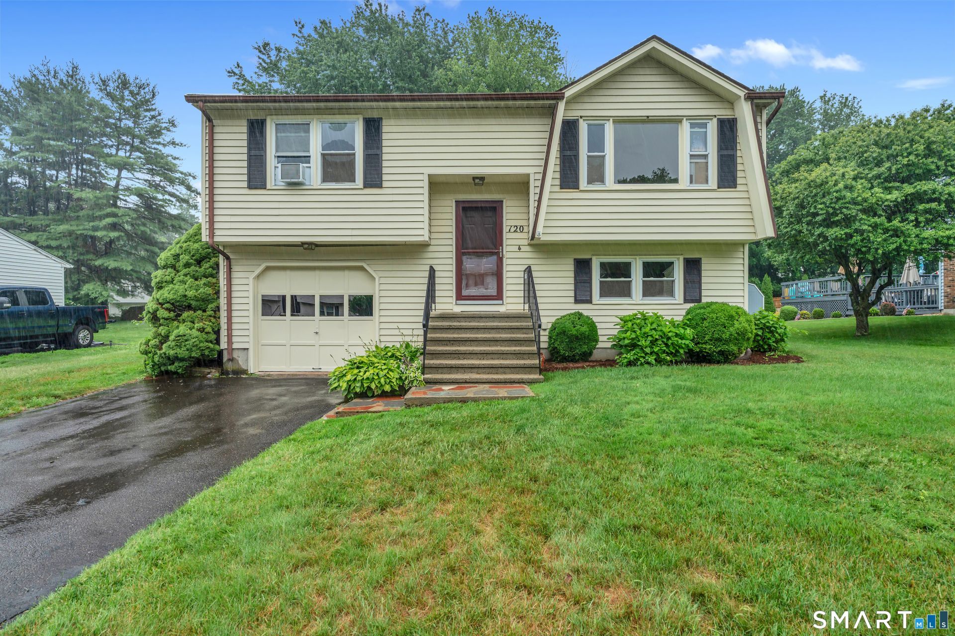 120 Fairway, Meriden, CT 06450 Main Photo