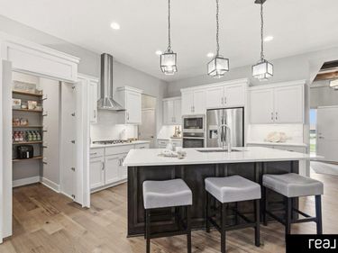 21803 I Street, Omaha, NE 68022