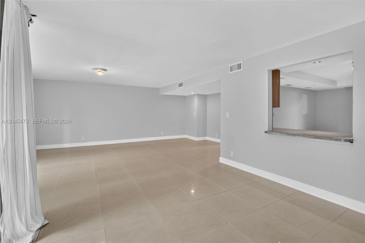 120 SW 96th Ter , Unit 204, Plantation, FL 33324 Photo