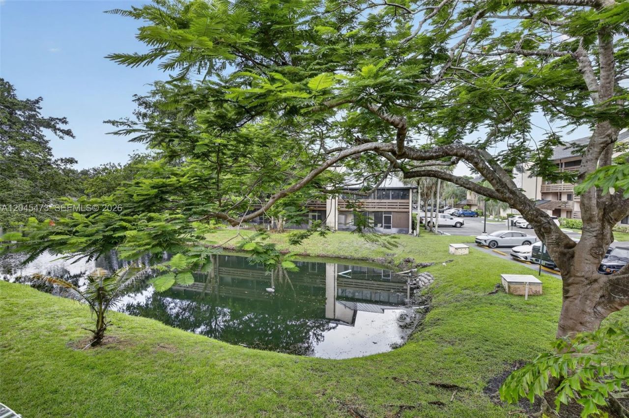 120 SW 96th Ter , Unit 204, Plantation, FL 33324 Photo