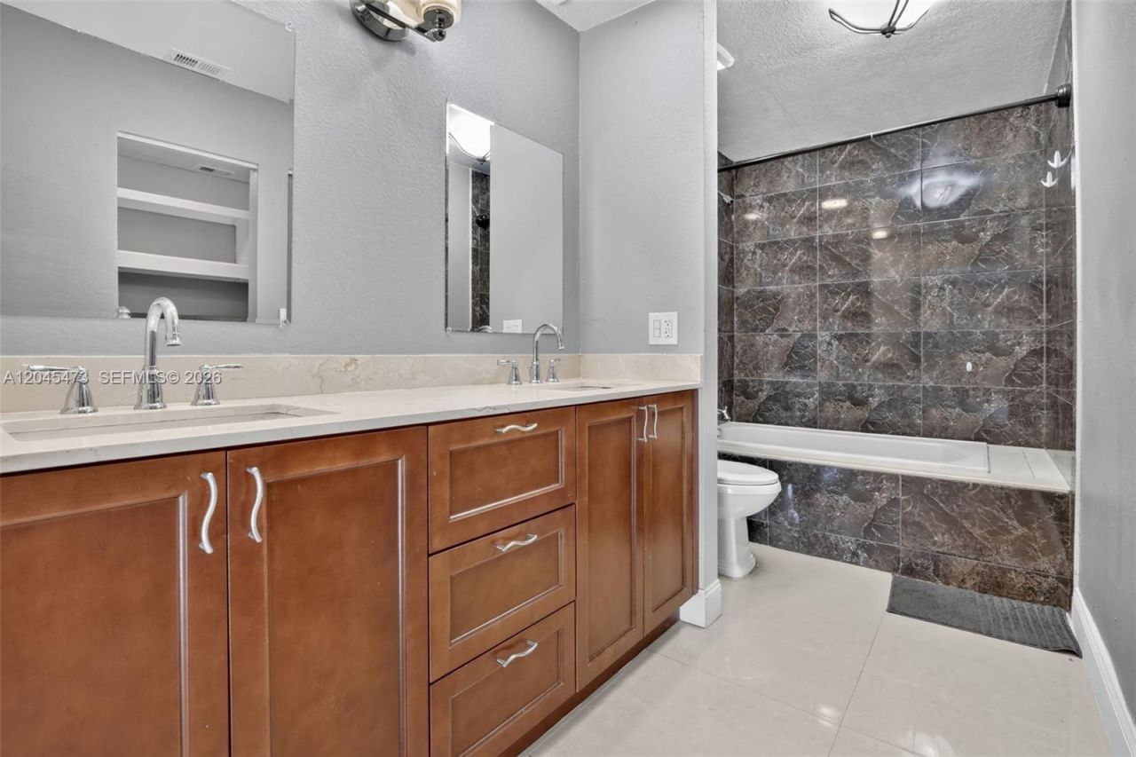120 SW 96th Ter , Unit 204, Plantation, FL 33324 Photo