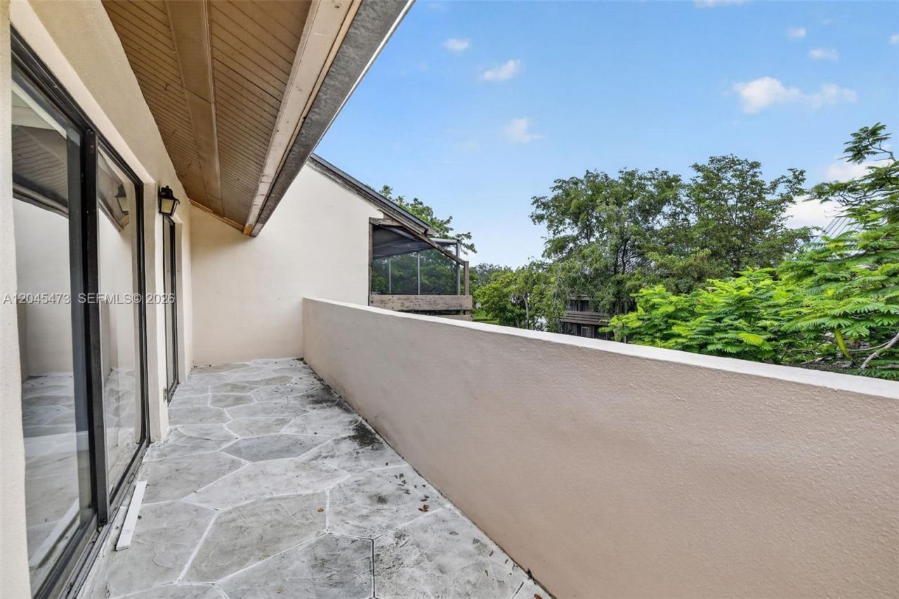 120 SW 96th Ter , Unit 204, Plantation, FL 33324 Photo