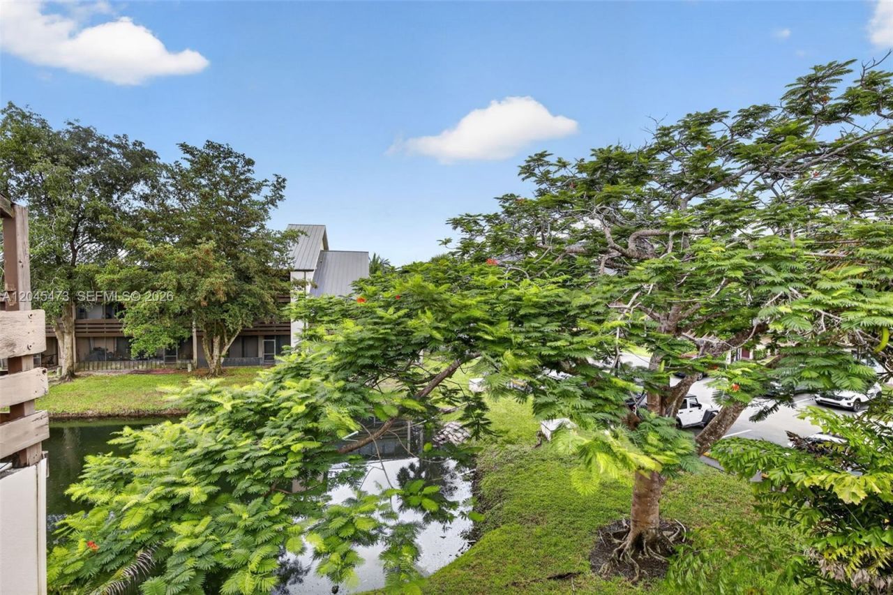 120 SW 96th Ter , Unit 204, Plantation, FL 33324 Photo