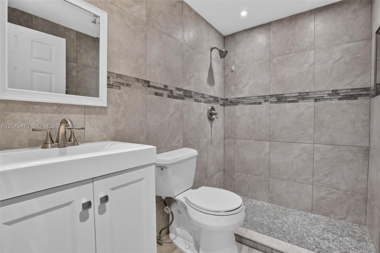 120 SW 96th Ter , Unit 204, Plantation, FL 33324 Photo