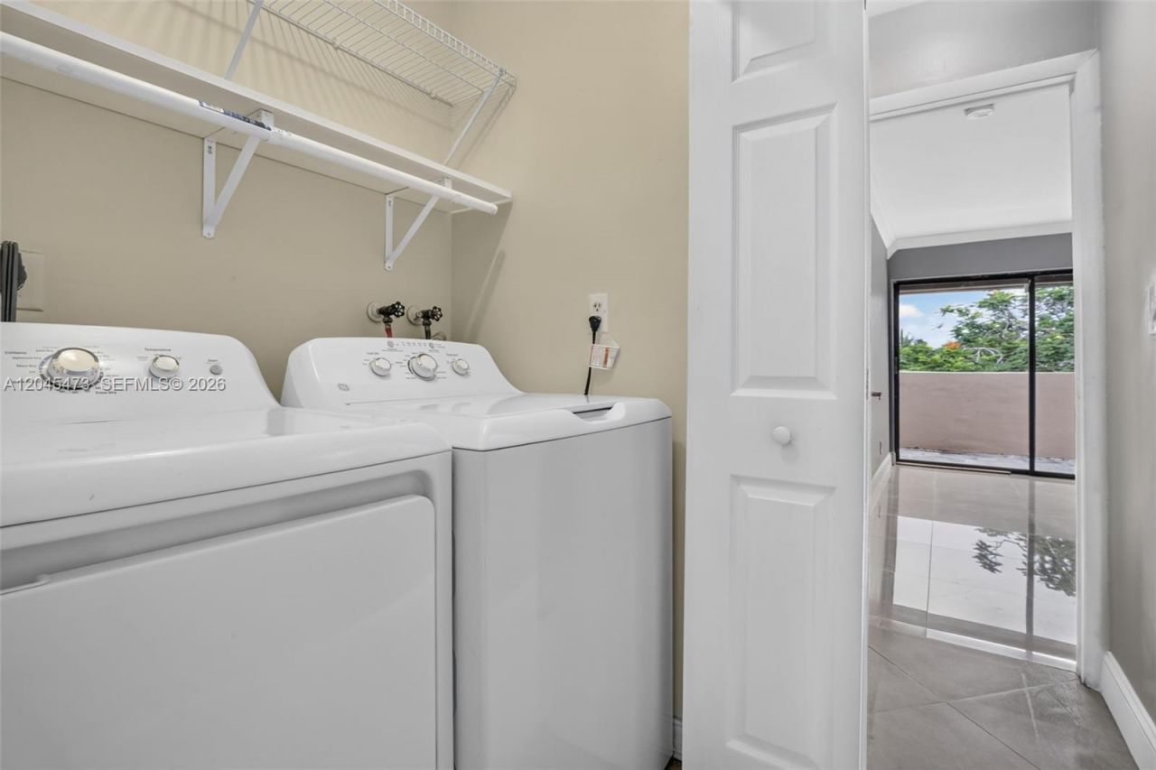 120 SW 96th Ter , Unit 204, Plantation, FL 33324 Photo