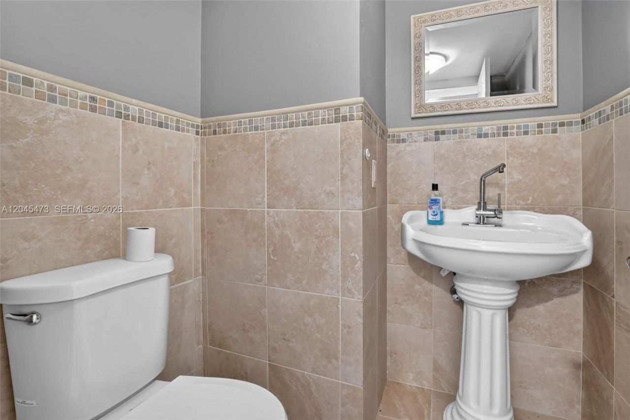 120 SW 96th Ter , Unit 204, Plantation, FL 33324 Photo