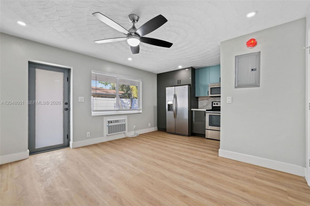 1634 NE 4th Pl, Fort Lauderdale, FL 33301 Photo
