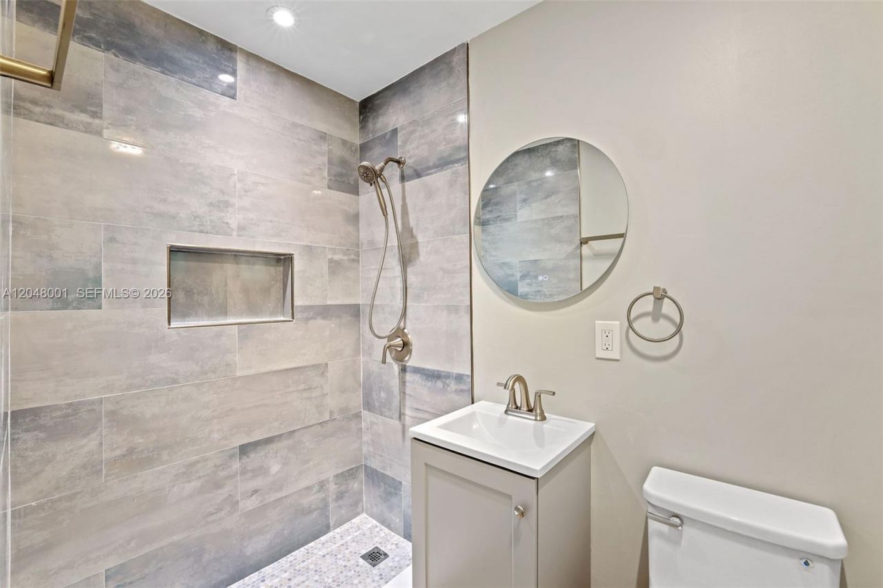 1634 NE 4th Pl, Fort Lauderdale, FL 33301 Photo